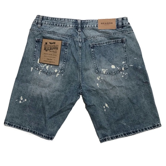 Men’s distressed jean shorts. Size 40. - Picture 2 of 3